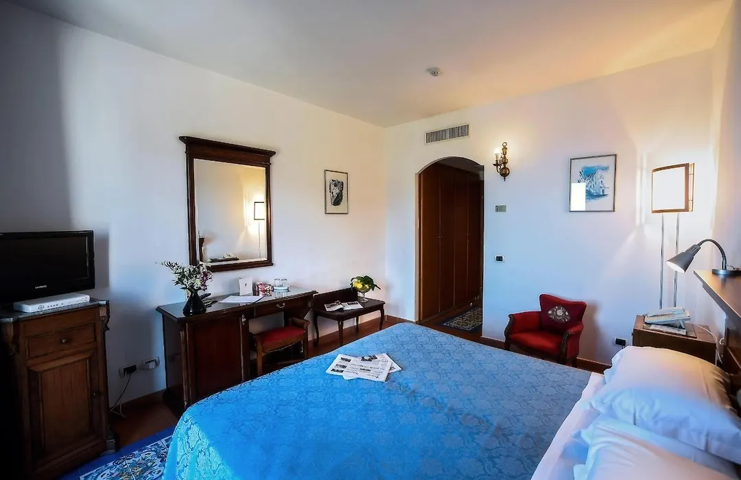 Hotel Graal-1